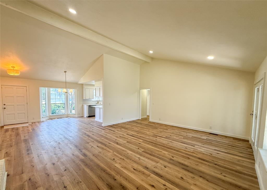 117 N Grand Fork Drive Property Photo 3