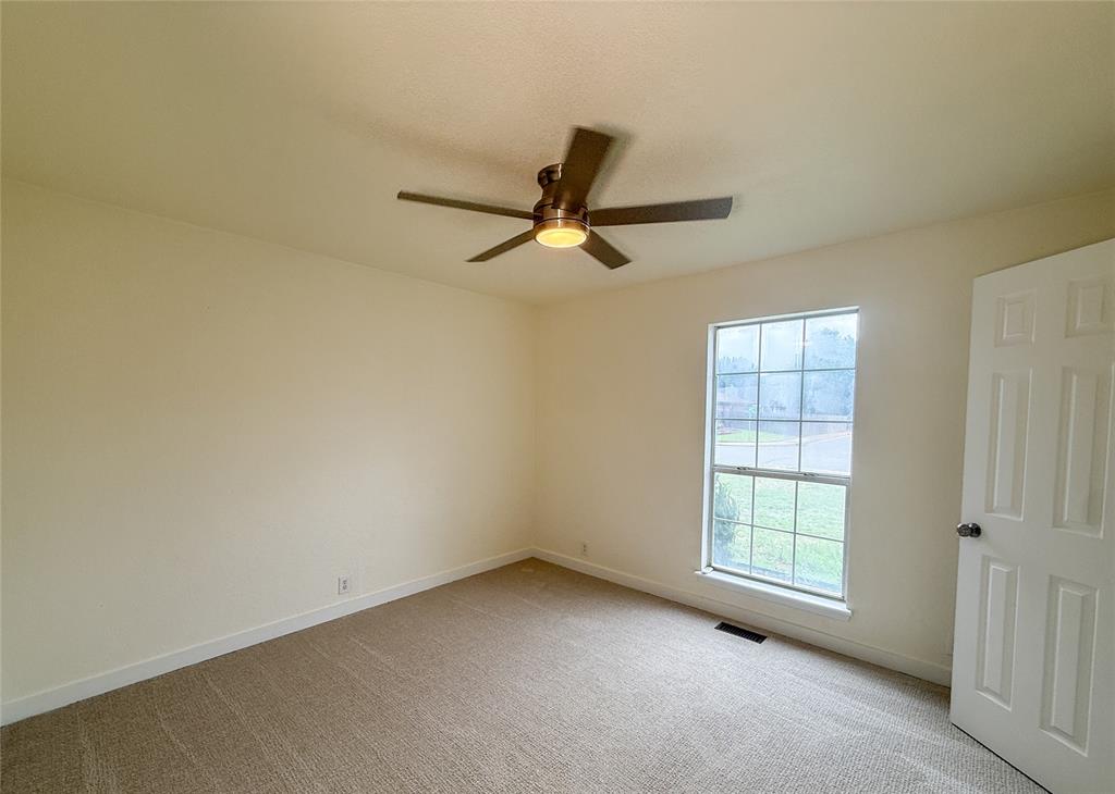 117 N Grand Fork Drive Property Photo 17