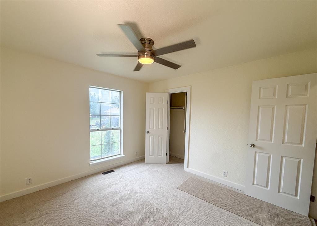 117 N Grand Fork Drive Property Photo 18