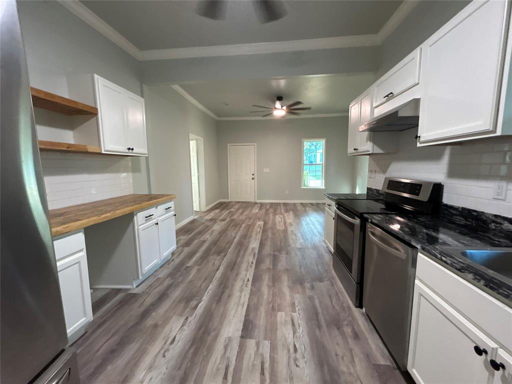 605 E Harrison Avenue Property Photo 4
