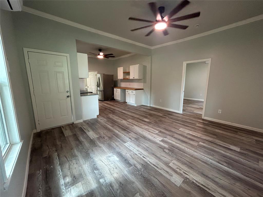 605 E Harrison Avenue Property Photo 8