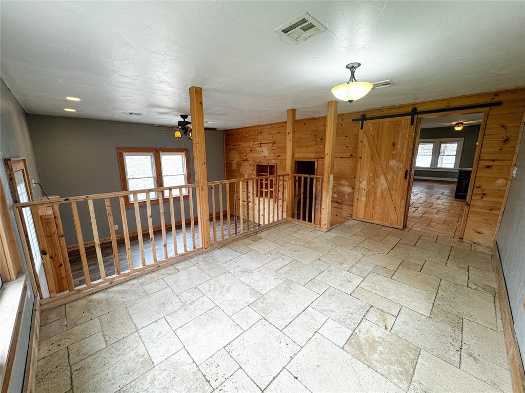 504 N Walnut Street Property Photo 9