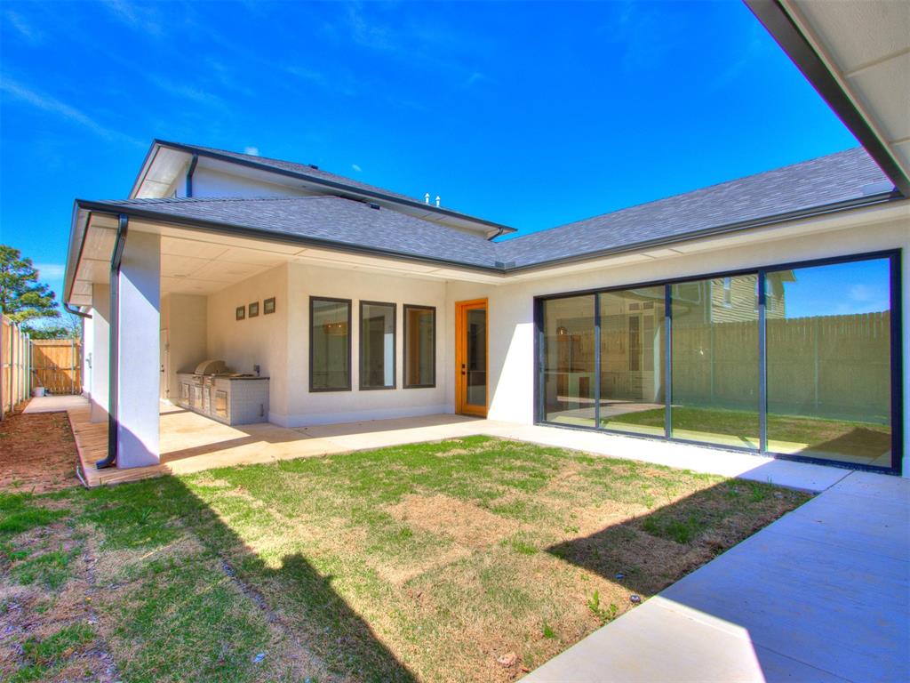 812 Nw 45th Street Property Photo 6