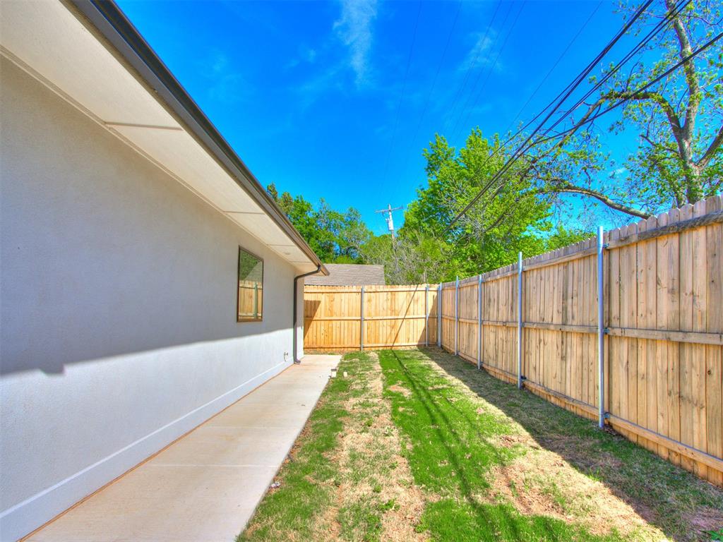 812 Nw 45th Street Property Photo 8