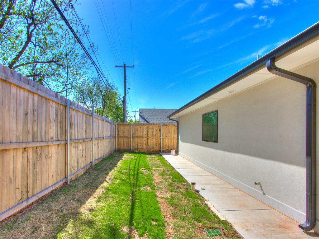 812 Nw 45th Street Property Photo 9