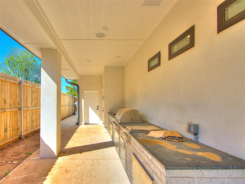 812 Nw 45th Street Property Photo 11