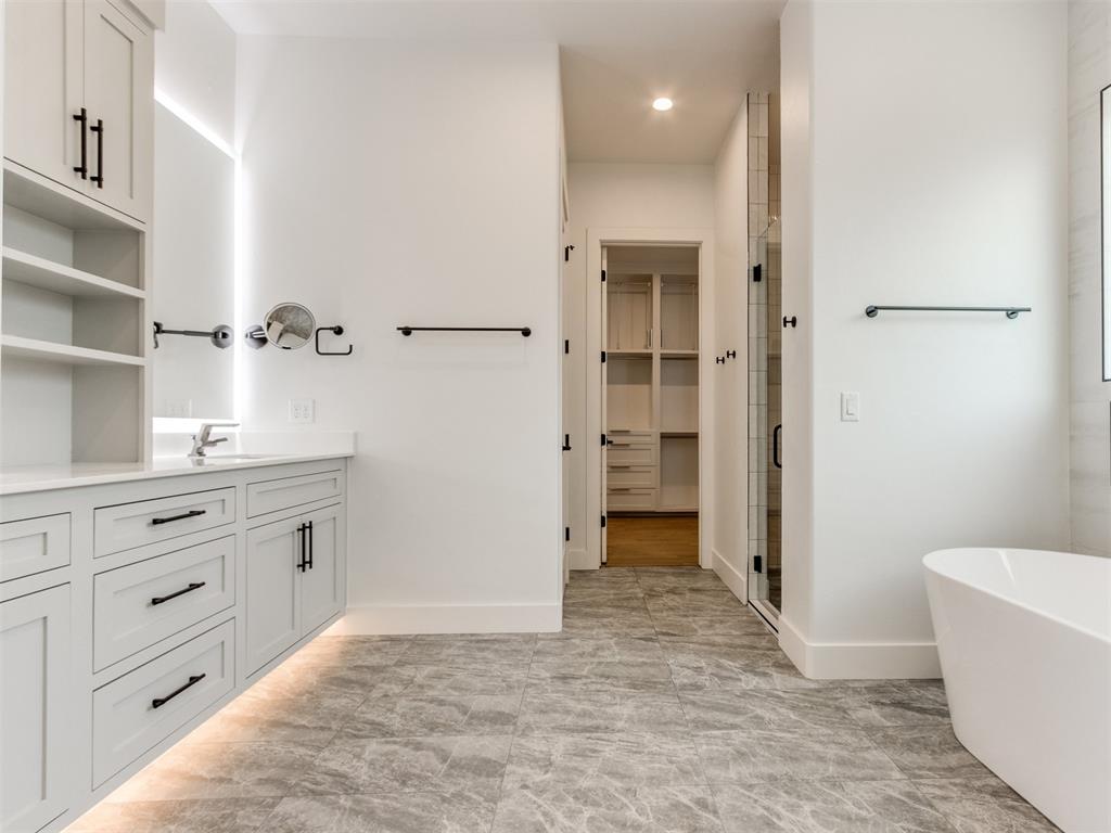 812 Nw 45th Street Property Photo 33