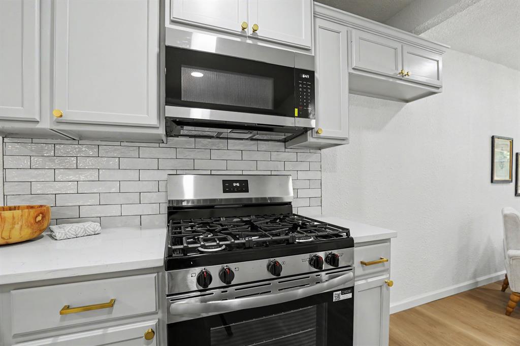 10346 Bellview Drive Property Photo 6