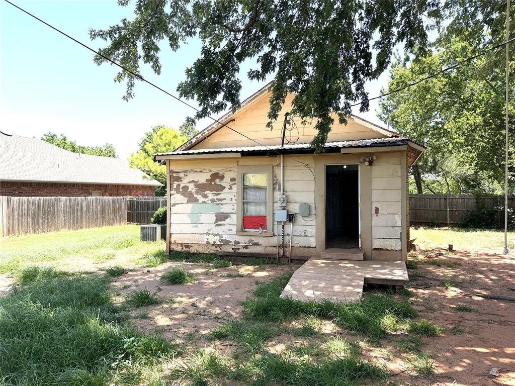 809 N Harrison Avenue Property Photo 5