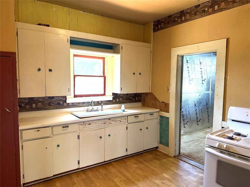 809 N Harrison Avenue Property Photo 8