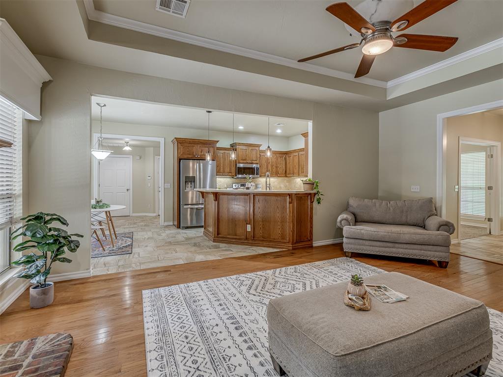 10461 Ridgeview Drive Property Photo 10