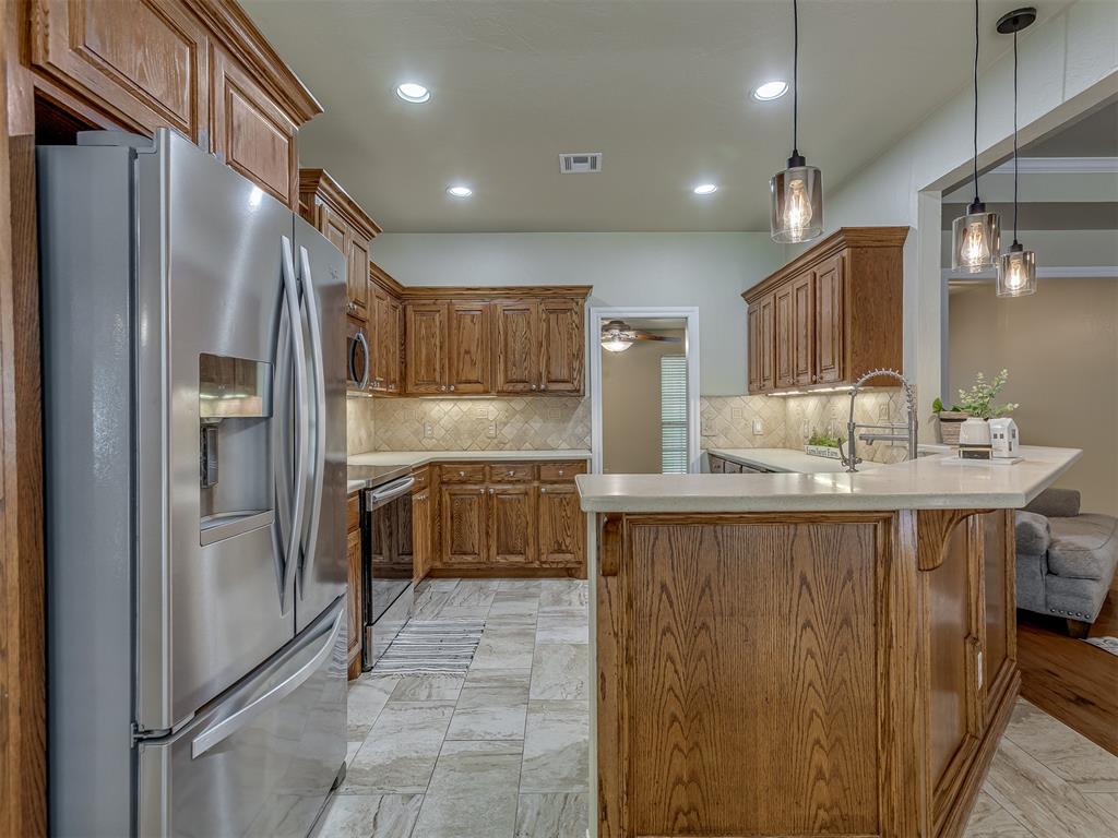 10461 Ridgeview Drive Property Photo 11