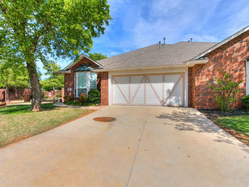 15420 Monarch Lane Property Photo 1