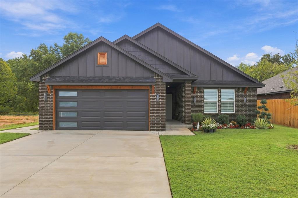 1200 Wisteria Way Property Photo 1