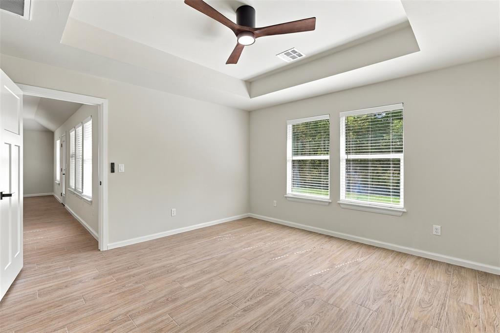 1200 Wisteria Way Property Photo 15