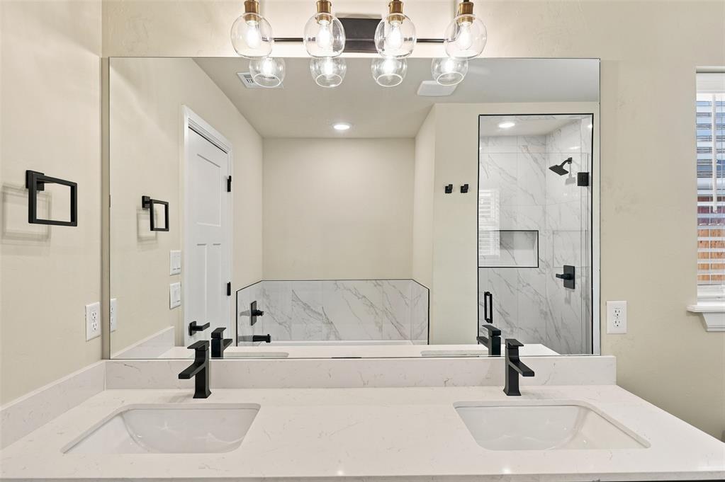 1200 Wisteria Way Property Photo 18
