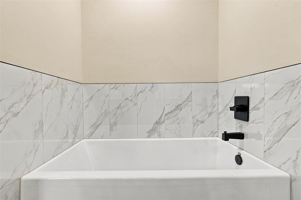 1200 Wisteria Way Property Photo 20