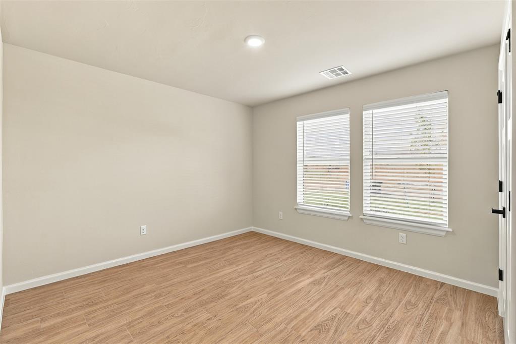 1200 Wisteria Way Property Photo 22