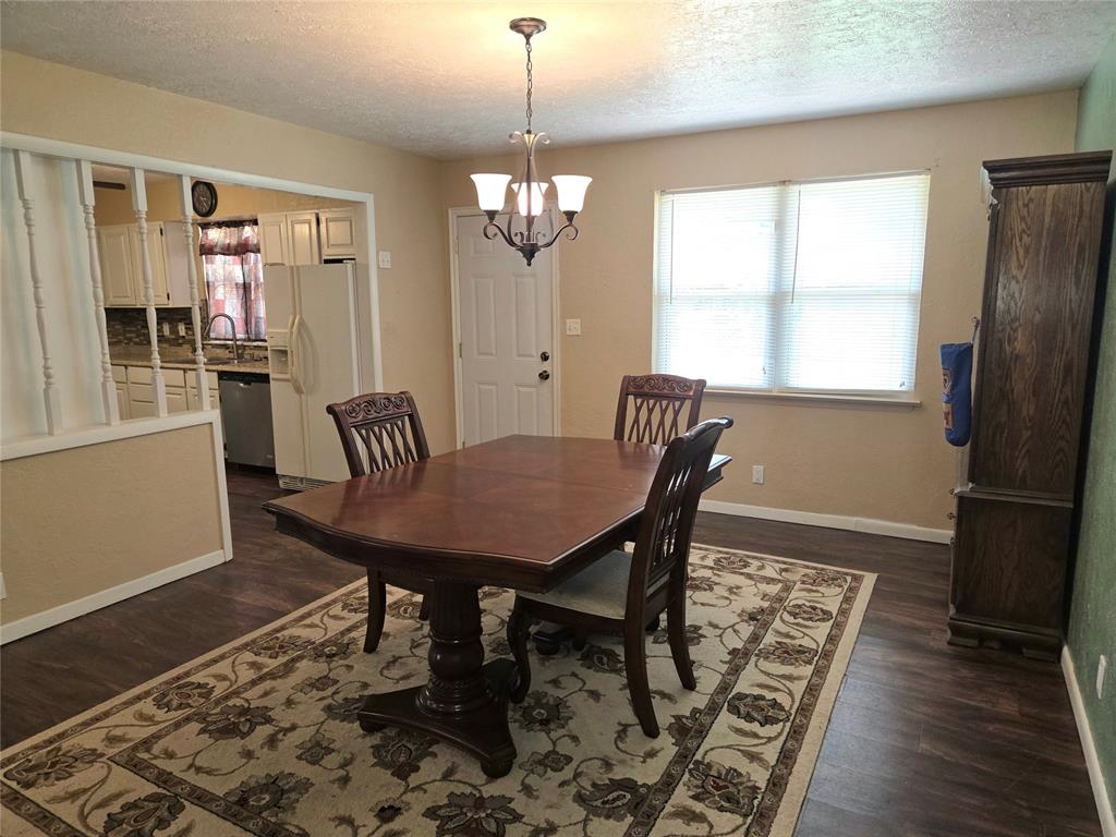 702 W Country Club Road Property Photo 13