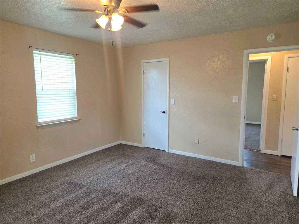 702 W Country Club Road Property Photo 23