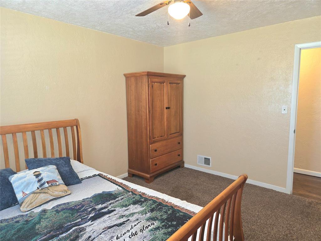 702 W Country Club Road Property Photo 33
