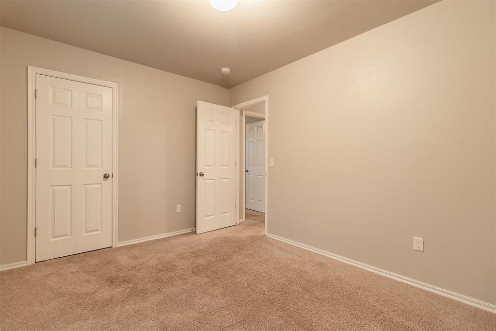 13233 Bridgewater Drive Property Photo 20
