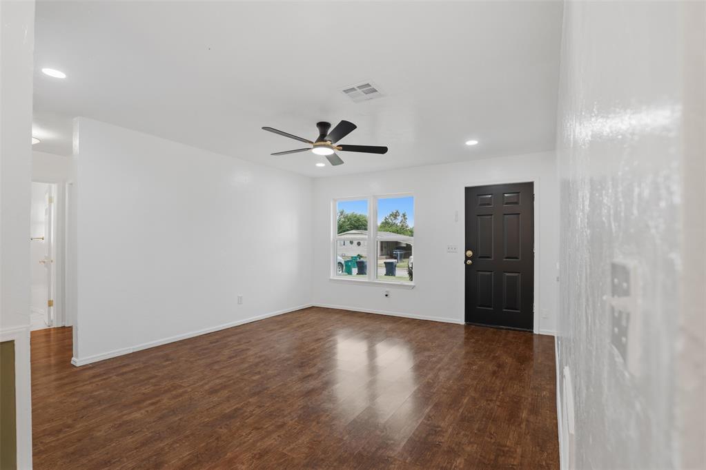 6504 S Phillips Avenue Property Photo 11