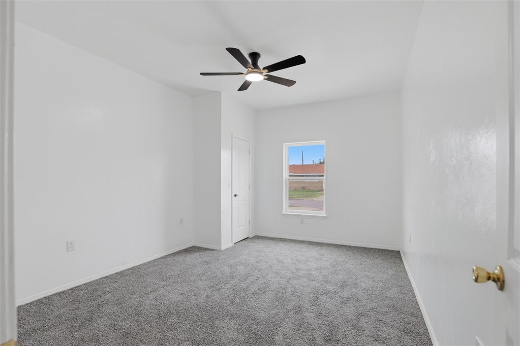 6504 S Phillips Avenue Property Photo 18