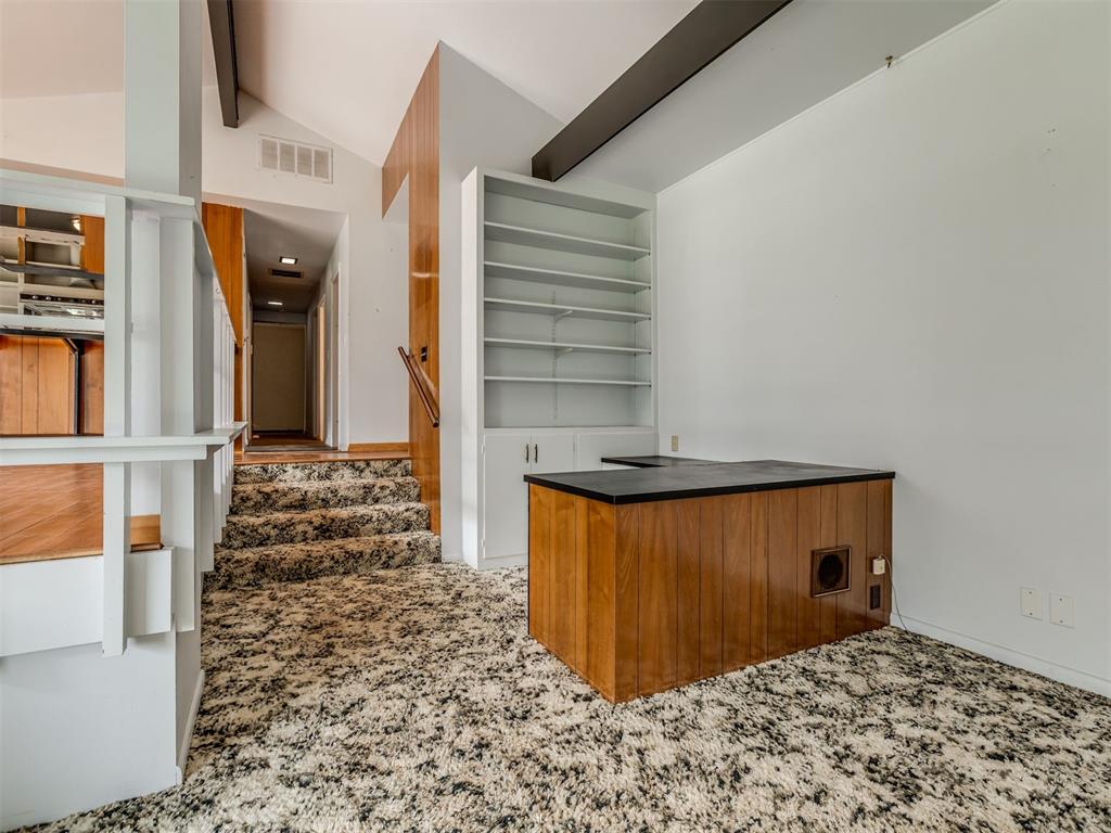 38021 W Highway 16 Property Photo 7