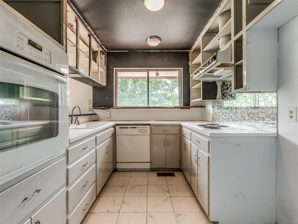 38021 W Highway 16 Property Photo 8