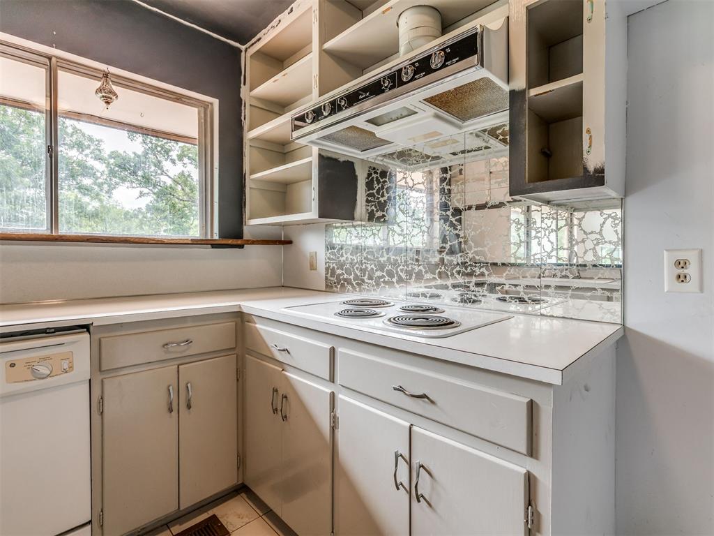 38021 W Highway 16 Property Photo 10