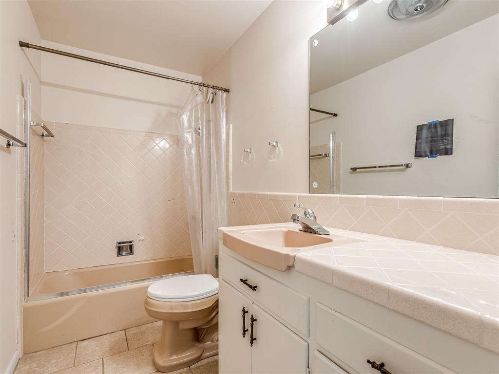 38021 W Highway 16 Property Photo 15