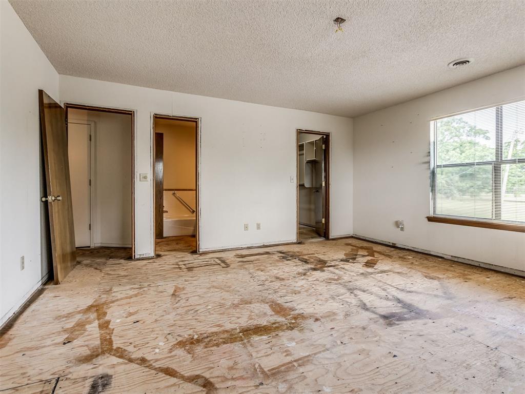 38021 W Highway 16 Property Photo 26