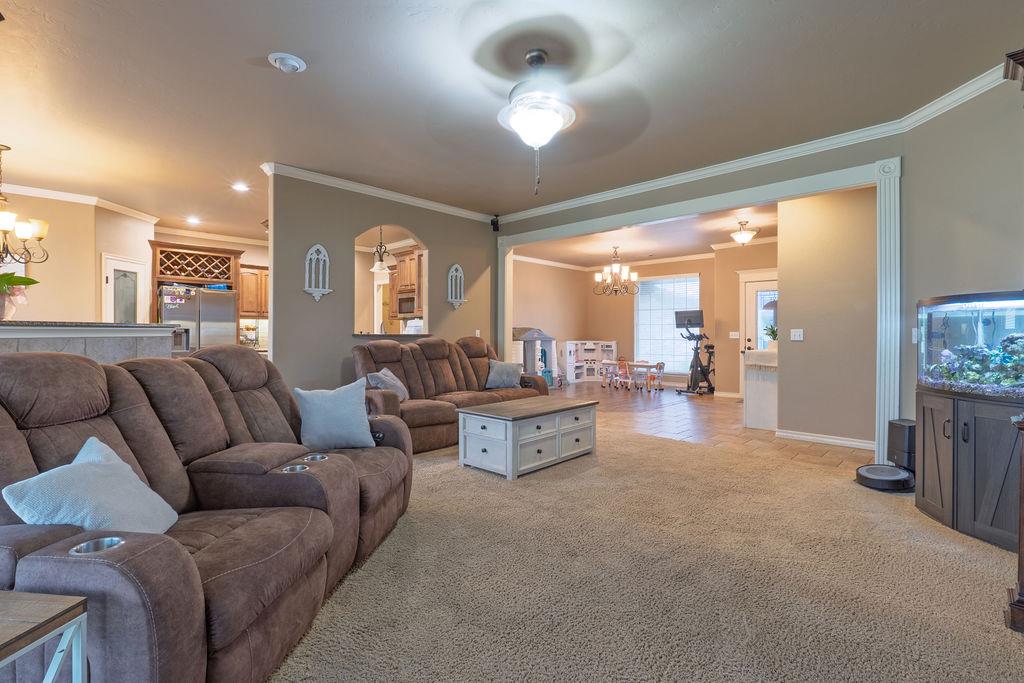 1712 Pecan Crossing Drive Property Photo 19
