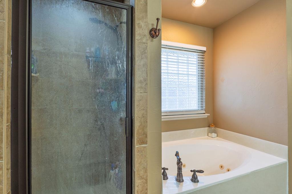 1712 Pecan Crossing Drive Property Photo 40