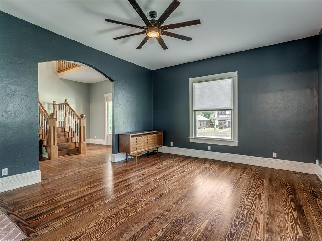 1401 W Chickasha Avenue Property Photo 3