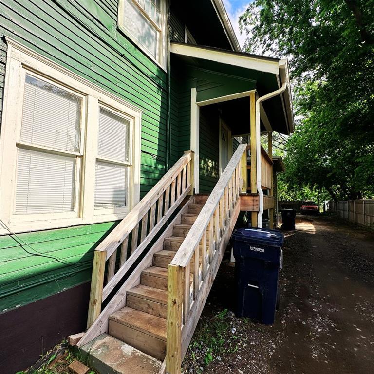 2224 Nw 16th Street B Property Photo 3