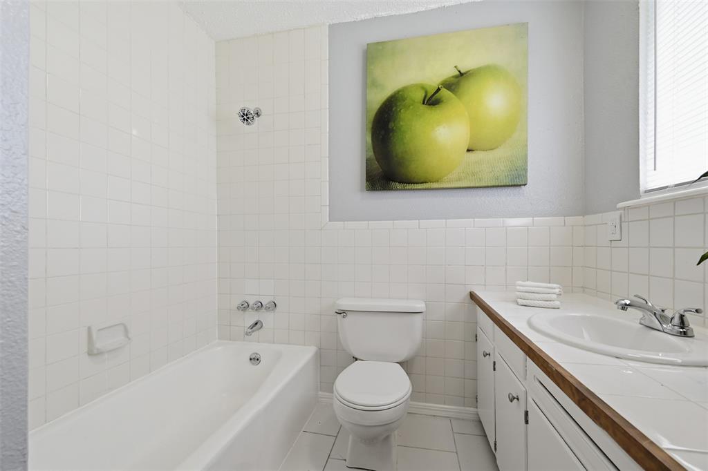 2412 Piccadilly Circle Property Photo 14