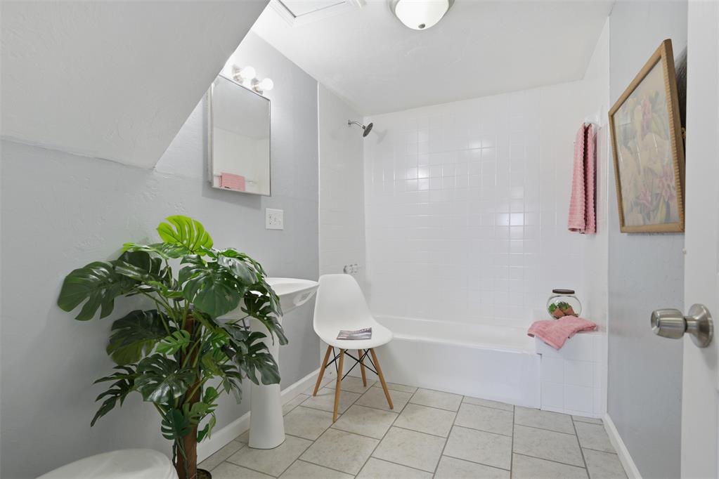 2412 Piccadilly Circle Property Photo 19