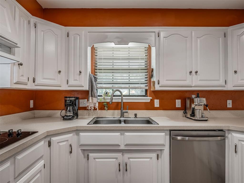 4212 Nw 56th Street Property Photo 17
