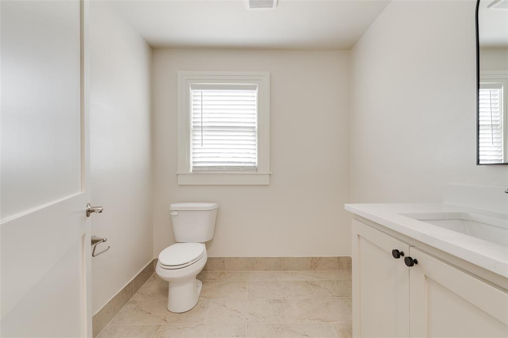 1605 N Classen Boulevard Property Photo 9