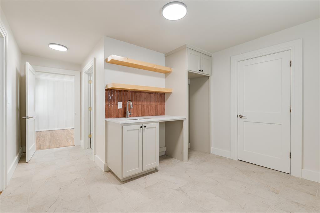 1605 N Classen Boulevard Property Photo 10