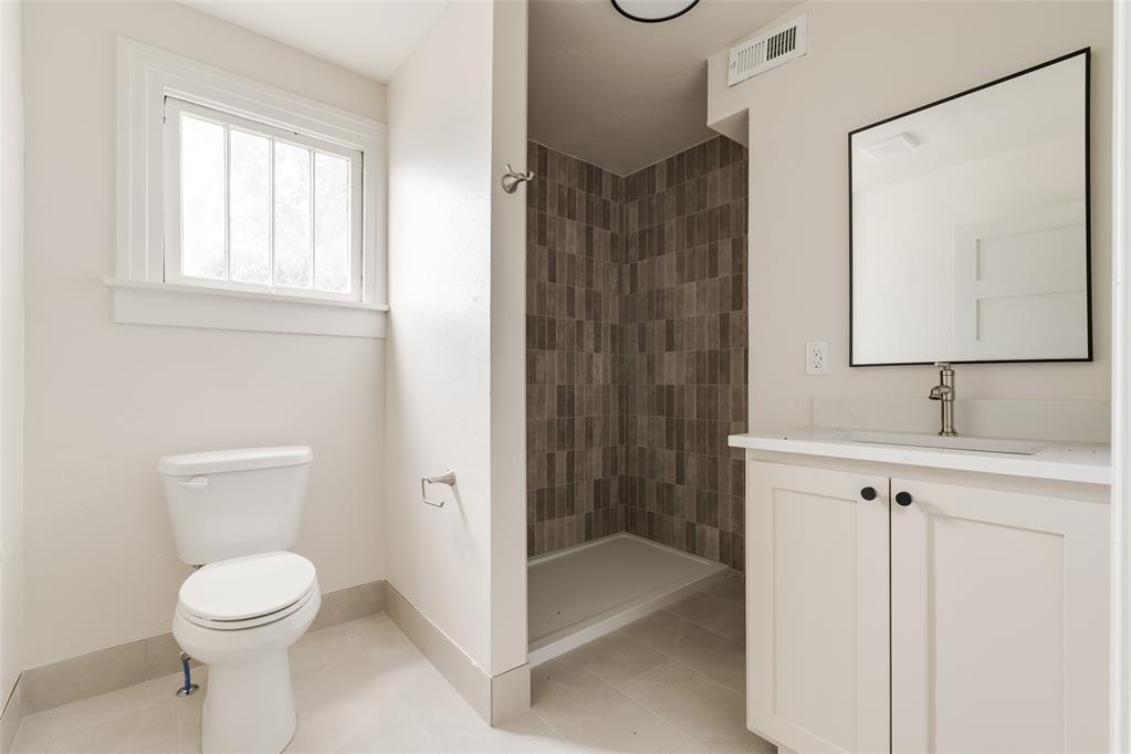 1605 N Classen Boulevard Property Photo 17