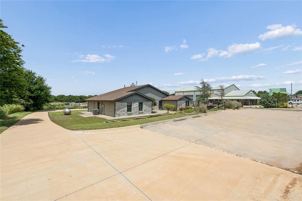 16399 W Highway 66 Property Photo 25