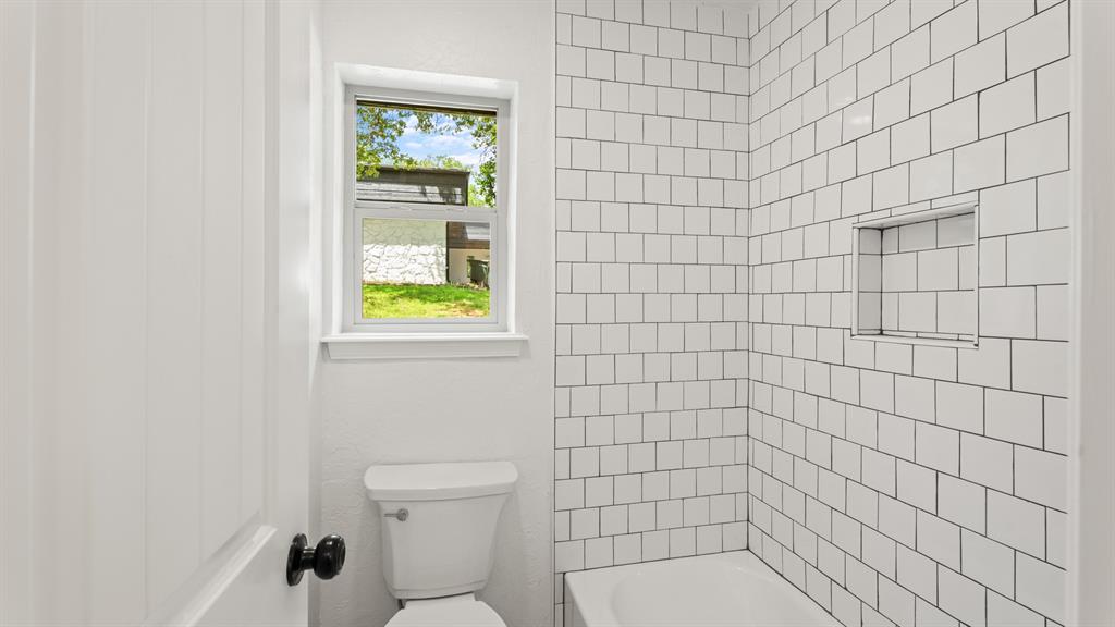 1708 Bunting Lane Property Photo 7