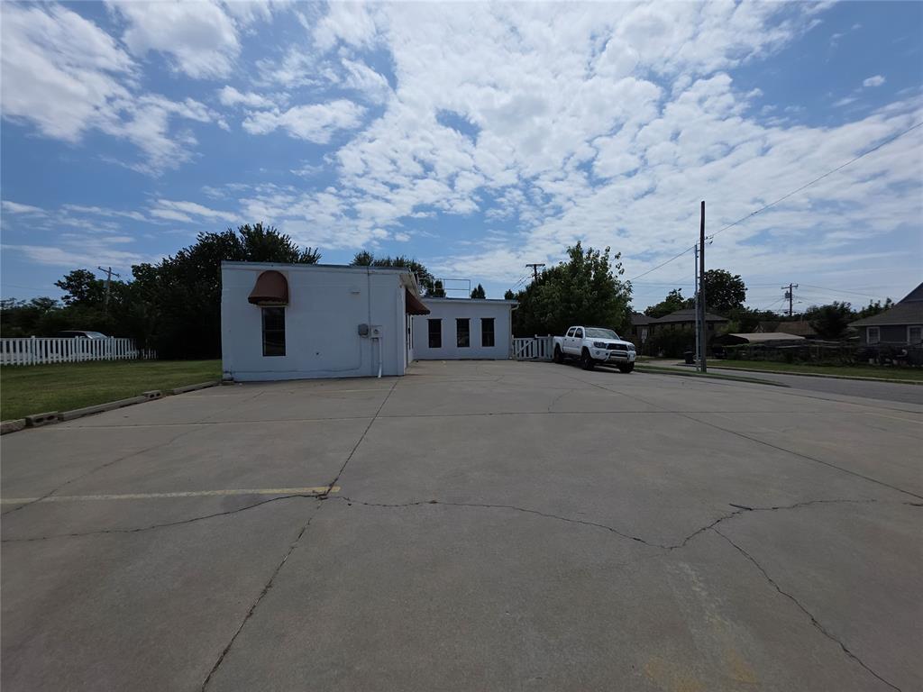 1732 Nw 23rd Street Property Photo 3