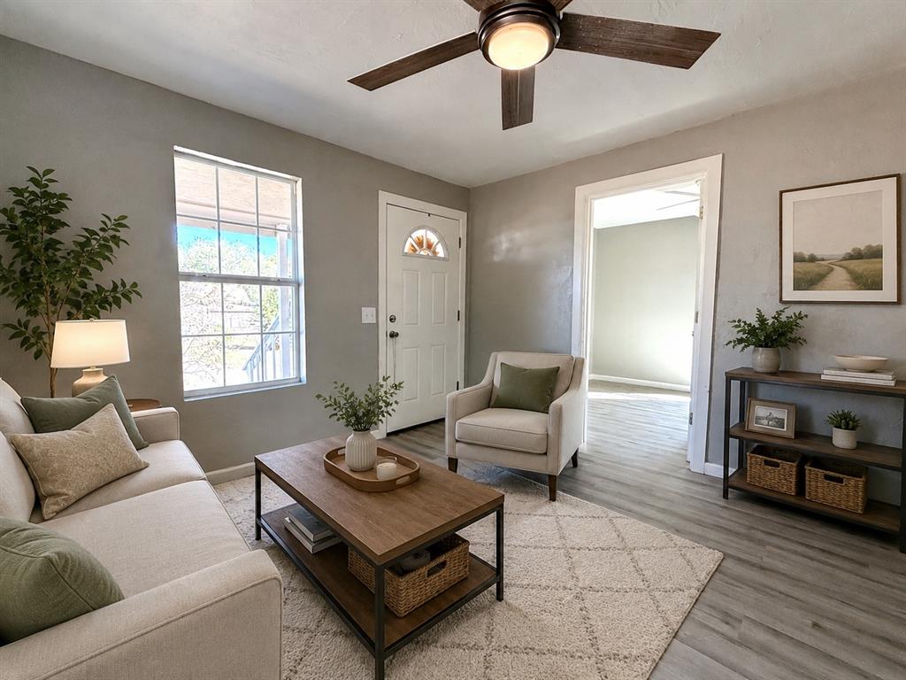 423 Loy Street Property Photo 1