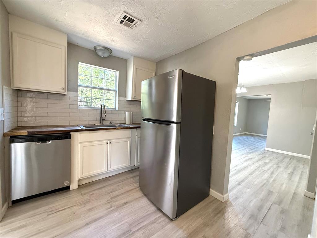 423 Loy Street Property Photo 20