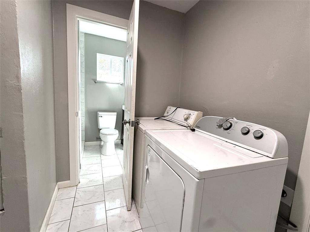 423 Loy Street Property Photo 29