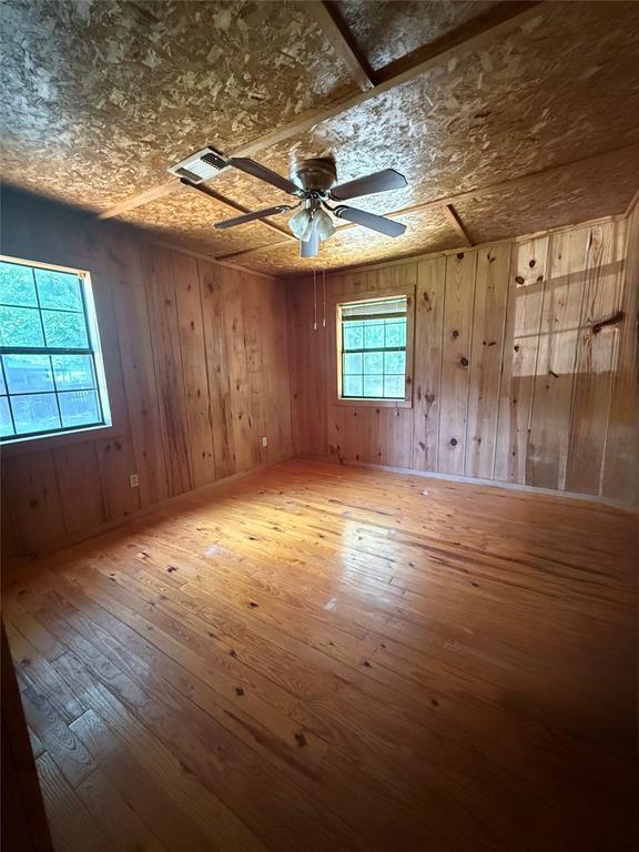 913 W Sherry Lane Property Photo 4